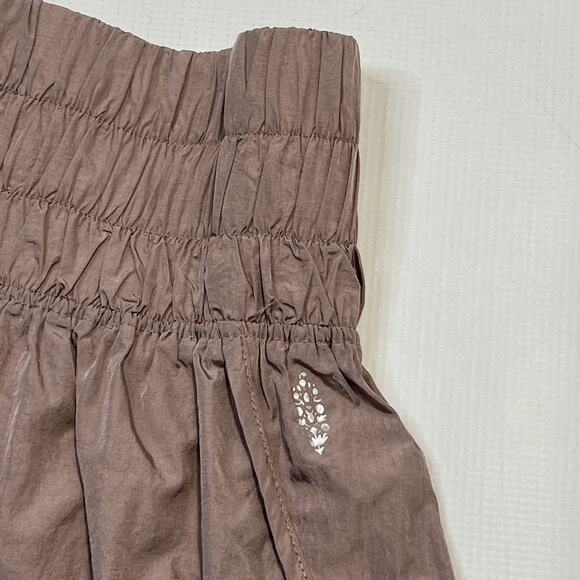 Free People Movement Shorts Womens Medium The Way Home High Rise Smocked Waist - Picture 2 of 12